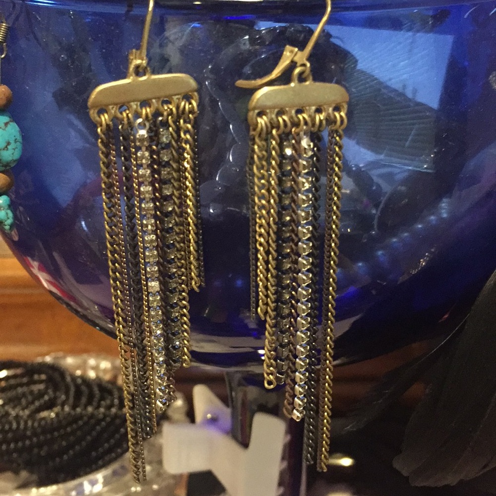 Dangle earrings